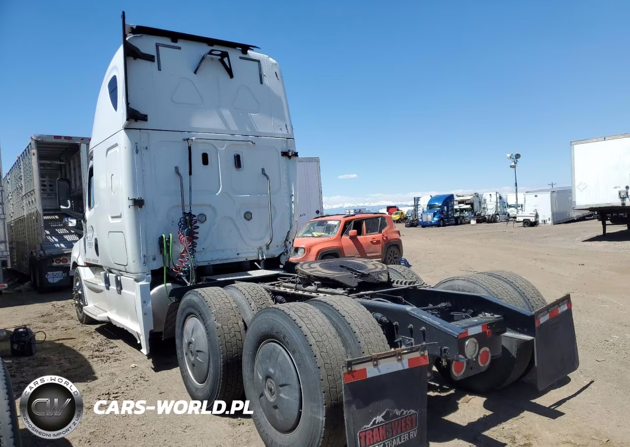 2019 Freightliner Cascadia 126 VIN:3AKJHHDR8KSKB6127 - 3