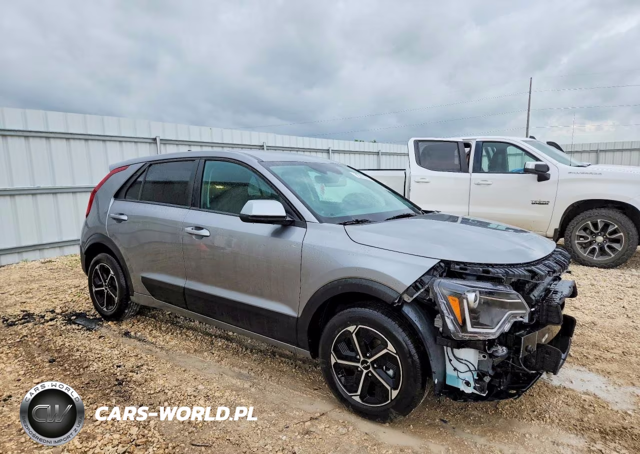 2026 Kia Niro Lx VIN:KNDCP3LE8T5342871 - 4