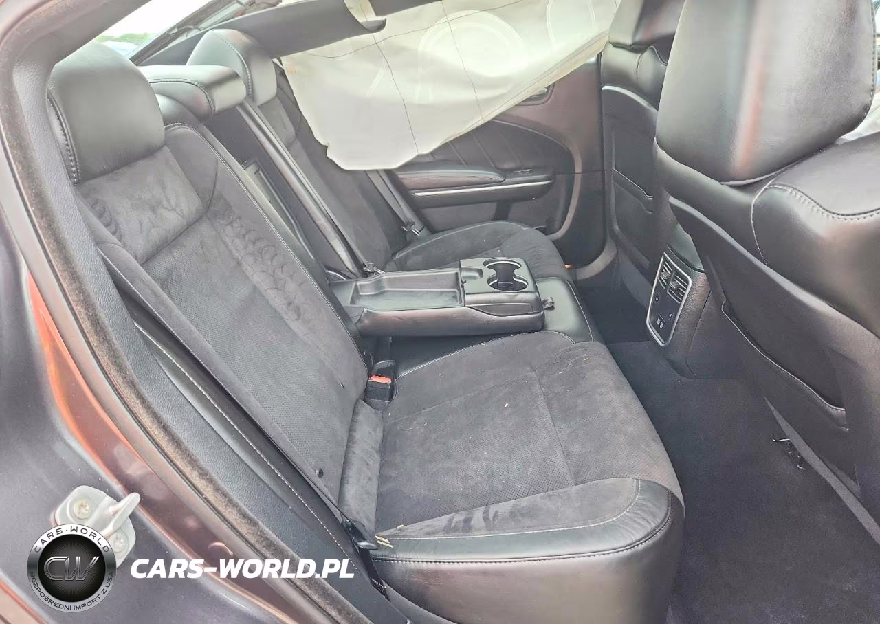 2019 Dodge Charger R VIN:2C3CDXCT4KH754411 - 10
