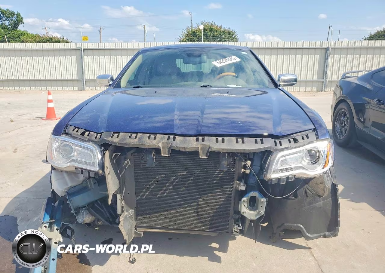 2014 Chrysler 300 VIN:2C3CCAEG4EH207904 - 5