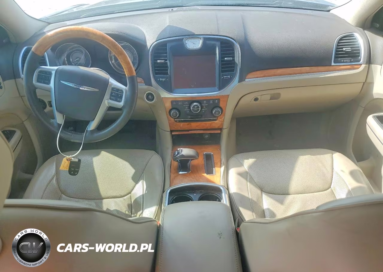 2014 Chrysler 300 VIN:2C3CCAEG4EH207904 - 8