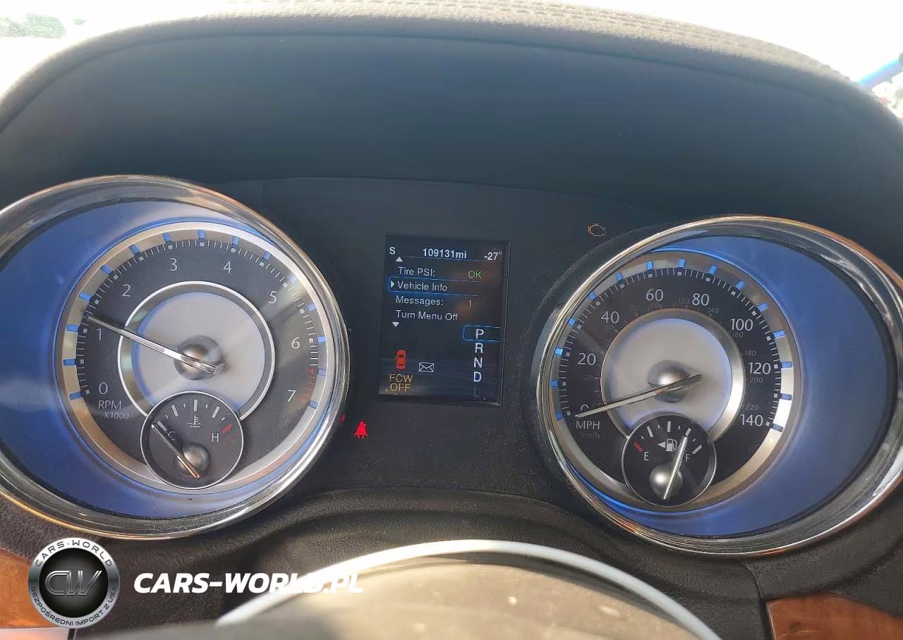 2014 Chrysler 300 VIN:2C3CCAEG4EH207904 - 9
