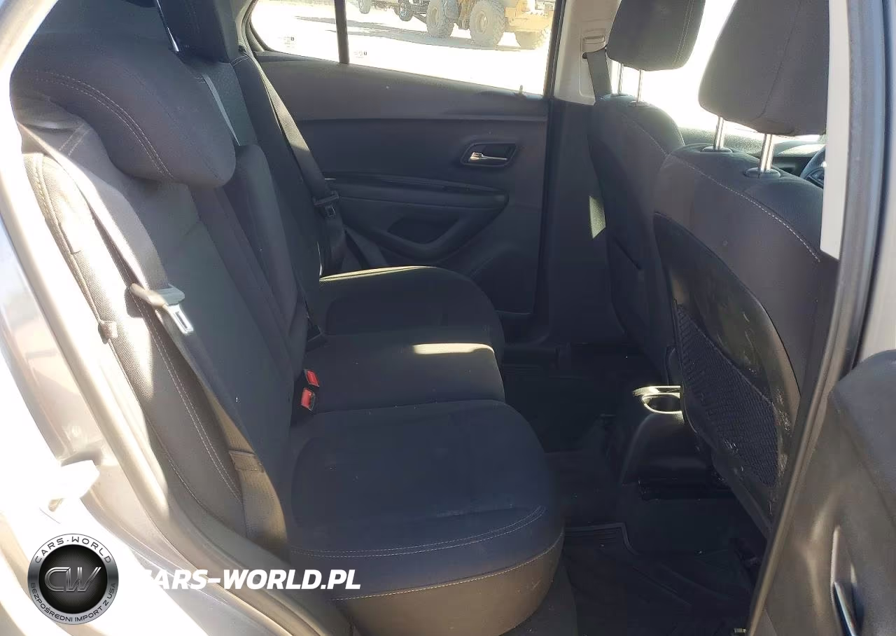 2020 Chevrolet Trax Ls VIN:3GNCJKSB7LL320967 - 10