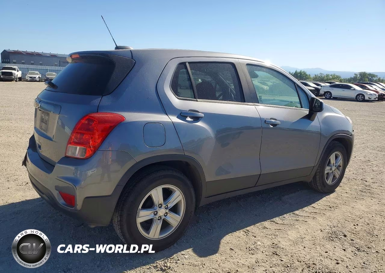 2020 Chevrolet Trax Ls VIN:3GNCJKSB7LL320967 - 3