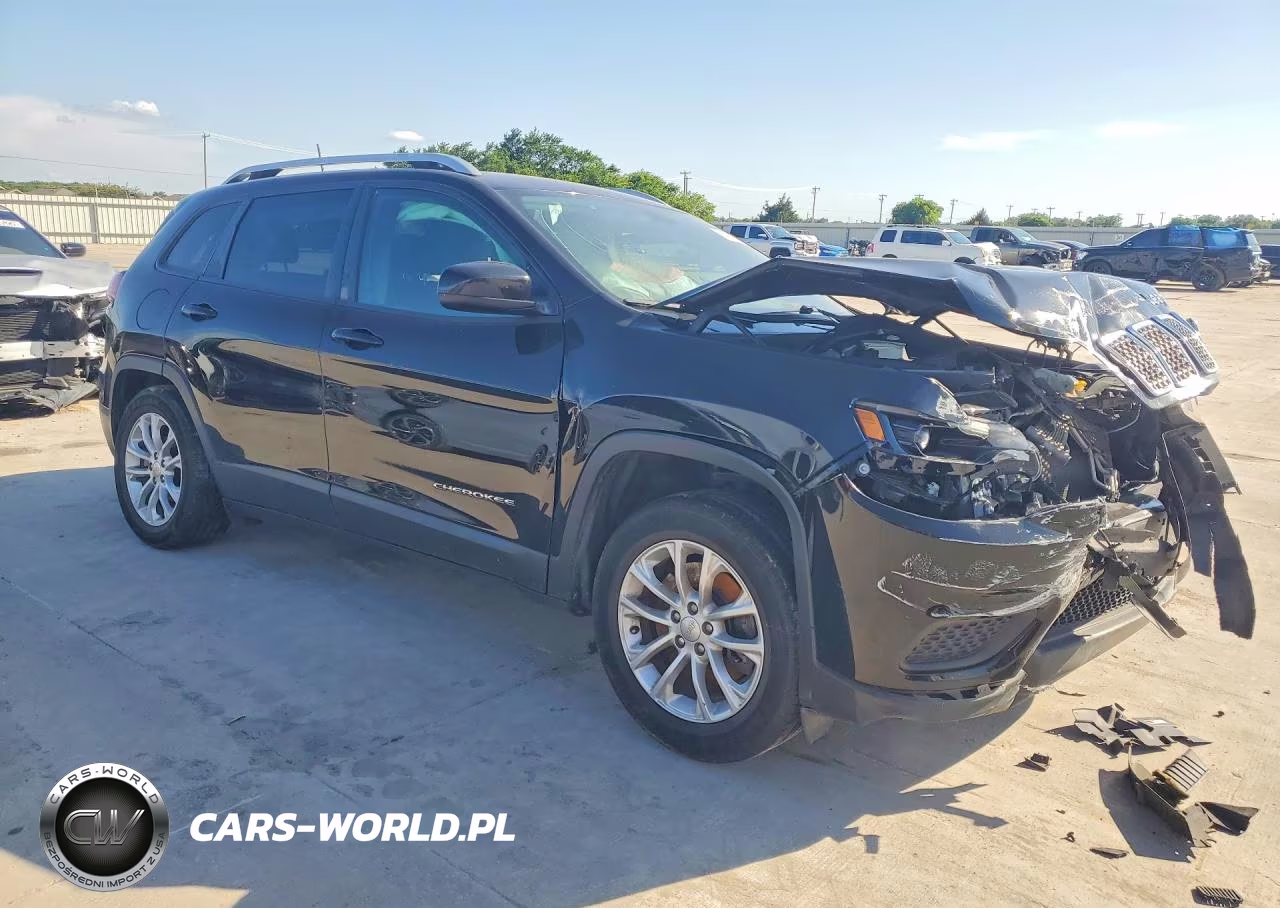 2020 Jeep Cherokee Latitude VIN:1C4PJLCB6LD561679 - 4