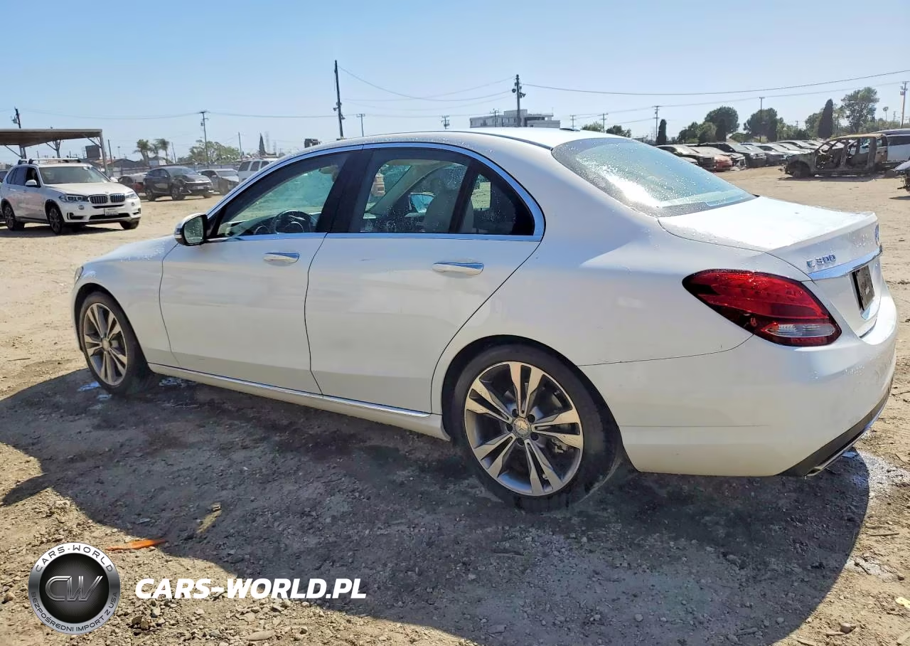 2016 Mercedes-Benz C 300 VIN:55SWF4JB2GU130808 - 2