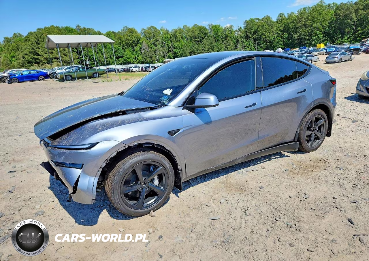 2026 Tesla Model Y – zdjęcie 1 z 13