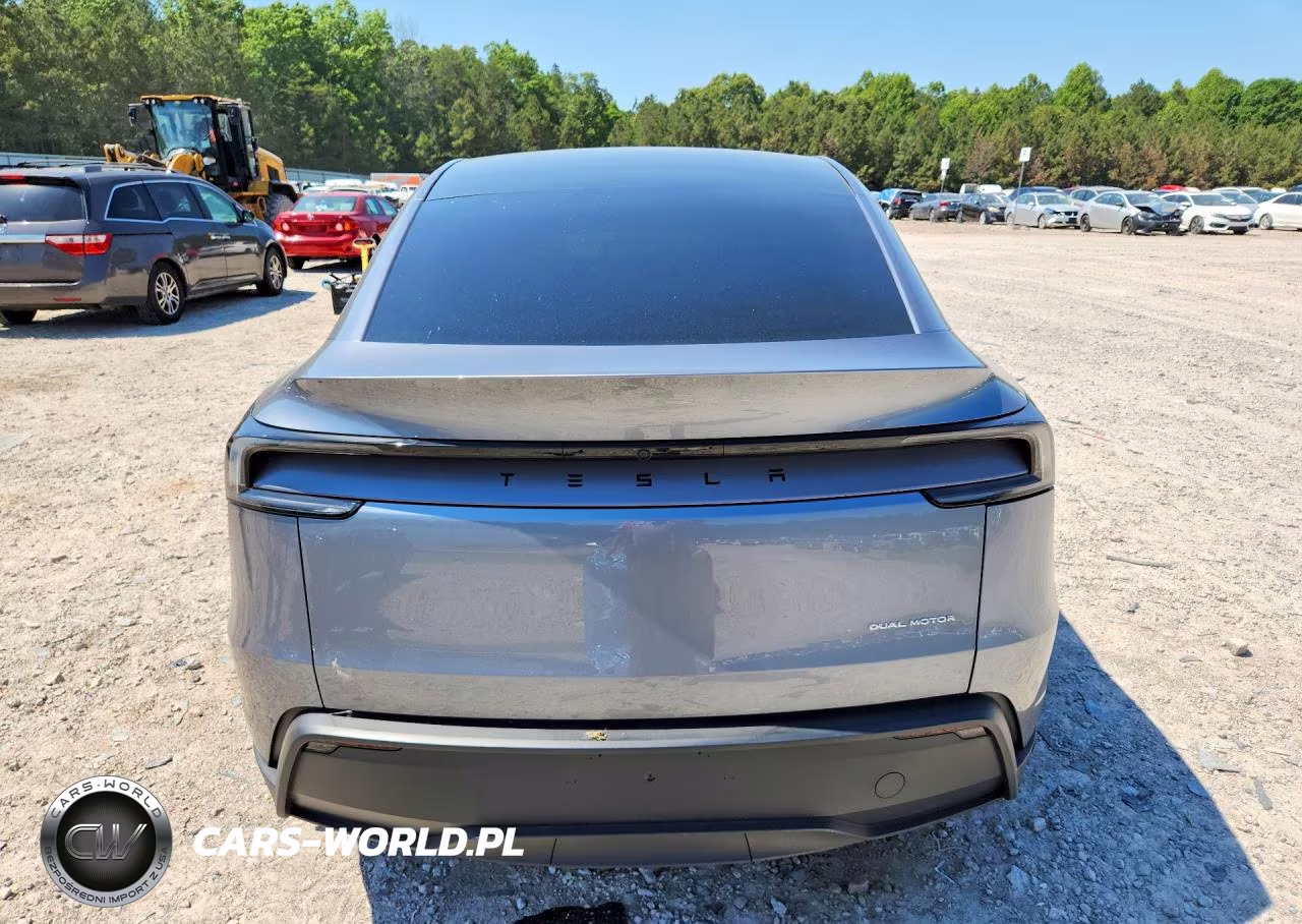 2026 Tesla Model Y VIN:7SAYGDEE9TA597259 - 6