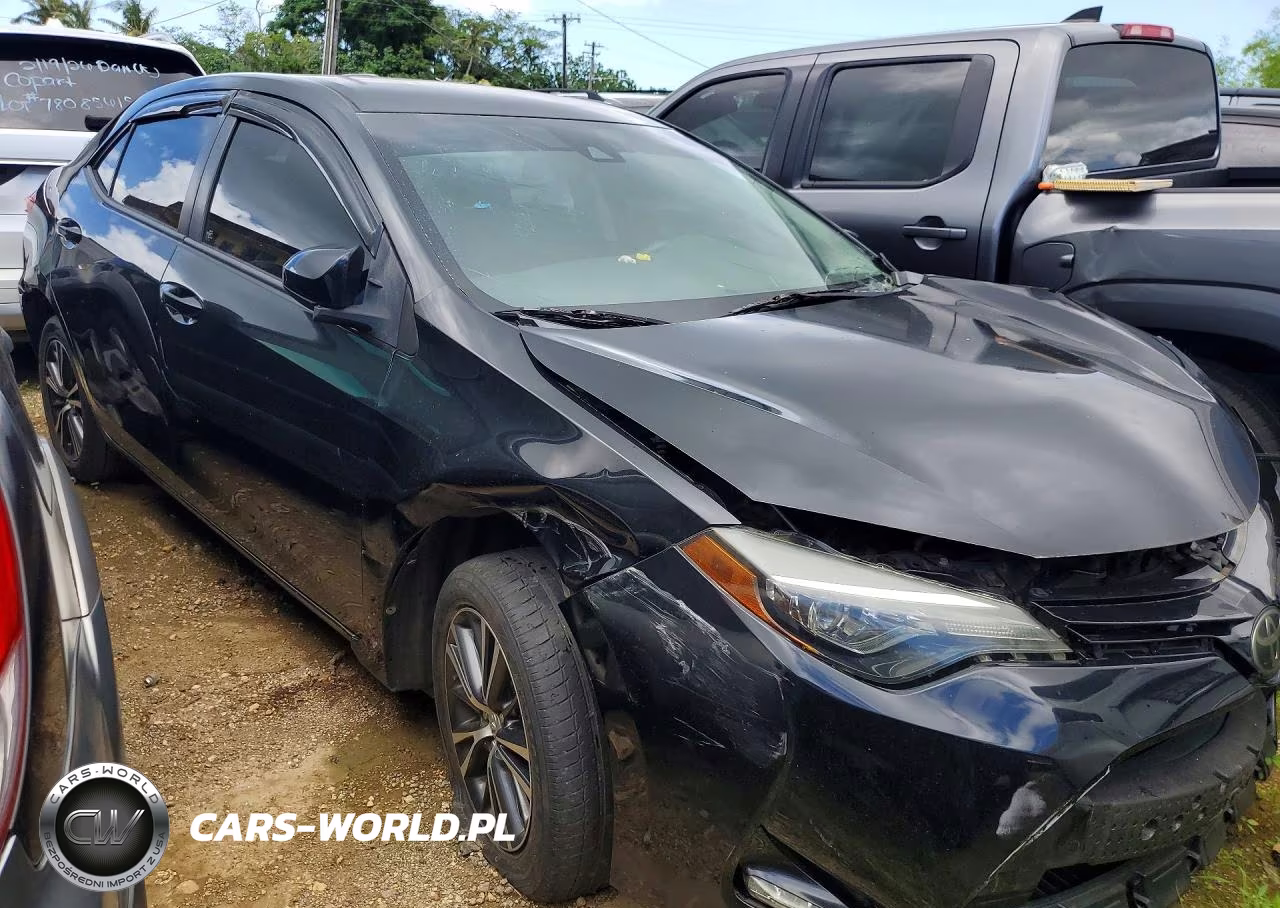 2017 Toyota Corolla Le VIN:5YFBURHE8HP707009 - 4