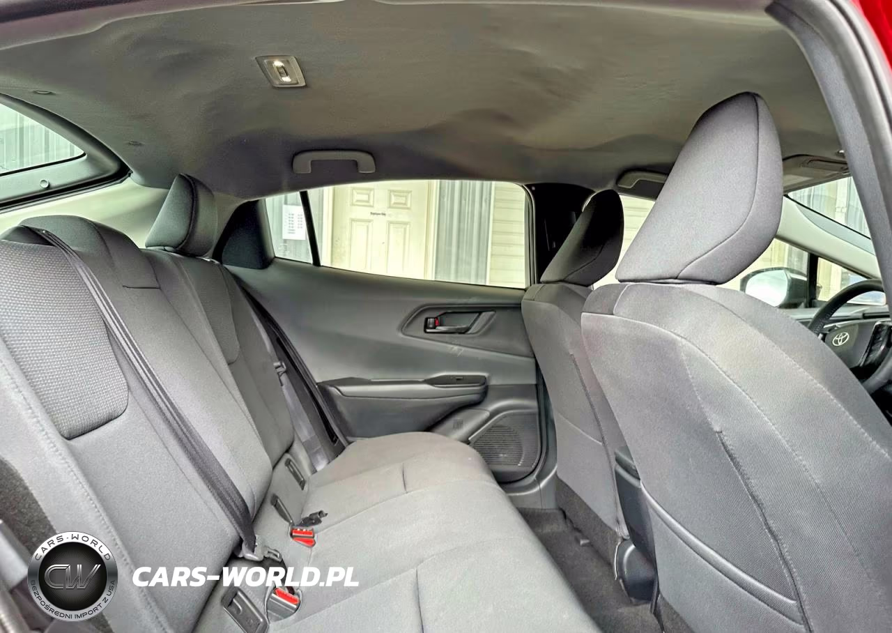 2025 Toyota Prius Le VIN:JTDADABU0S3029109 - 6
