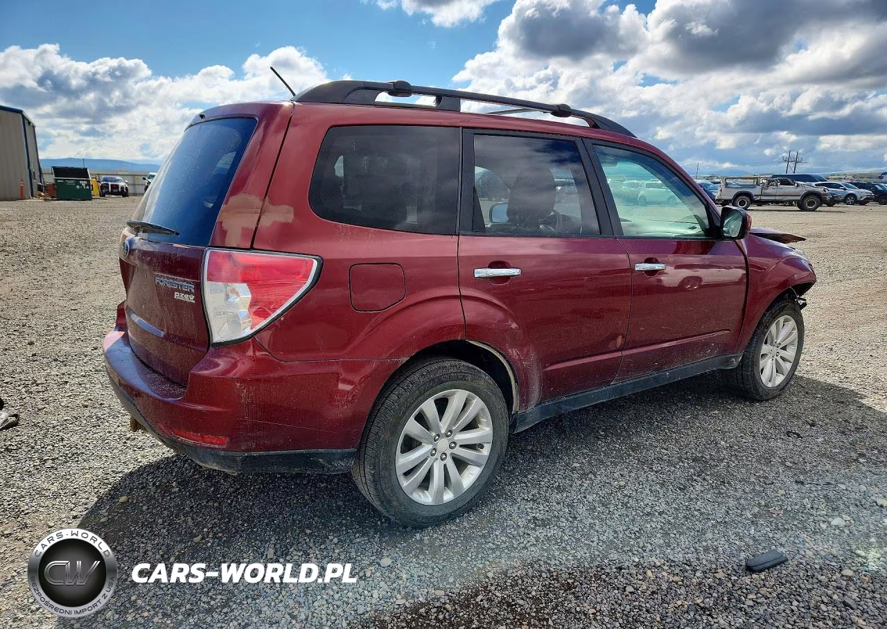 2012 Subaru Forester 2.5X Premium VIN:JF2SHADC8CH442477 - 3