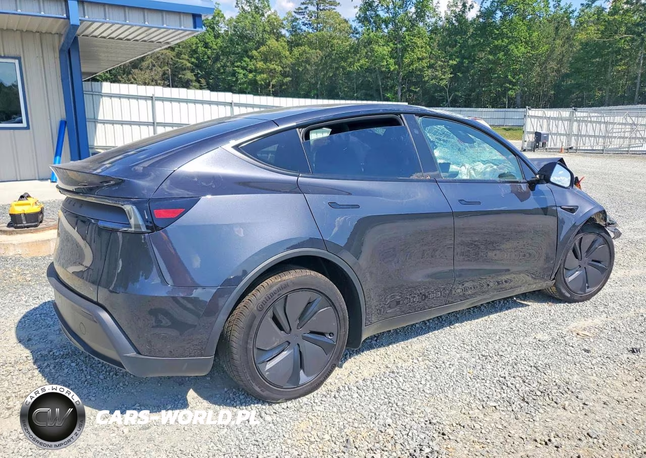 2026 Tesla Model Y VIN:7SAYGAEE9TF620153 - 3