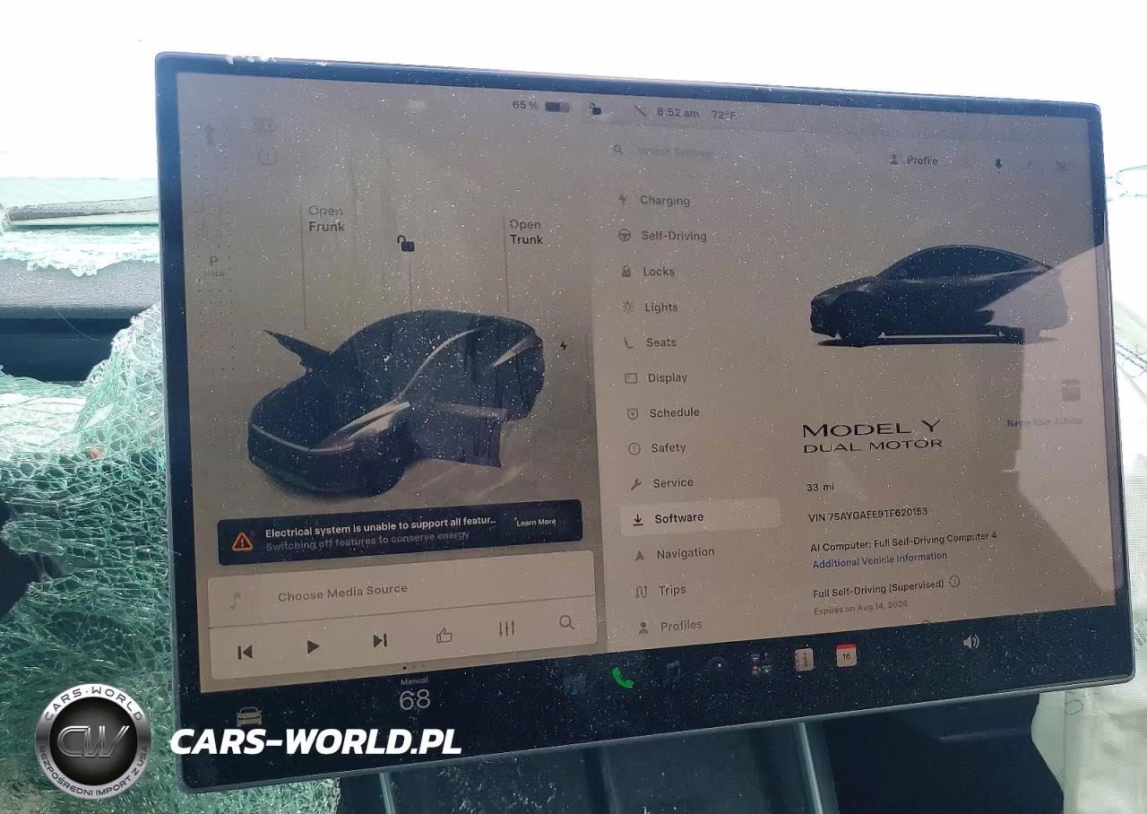 2026 Tesla Model Y VIN:7SAYGAEE9TF620153 - 9