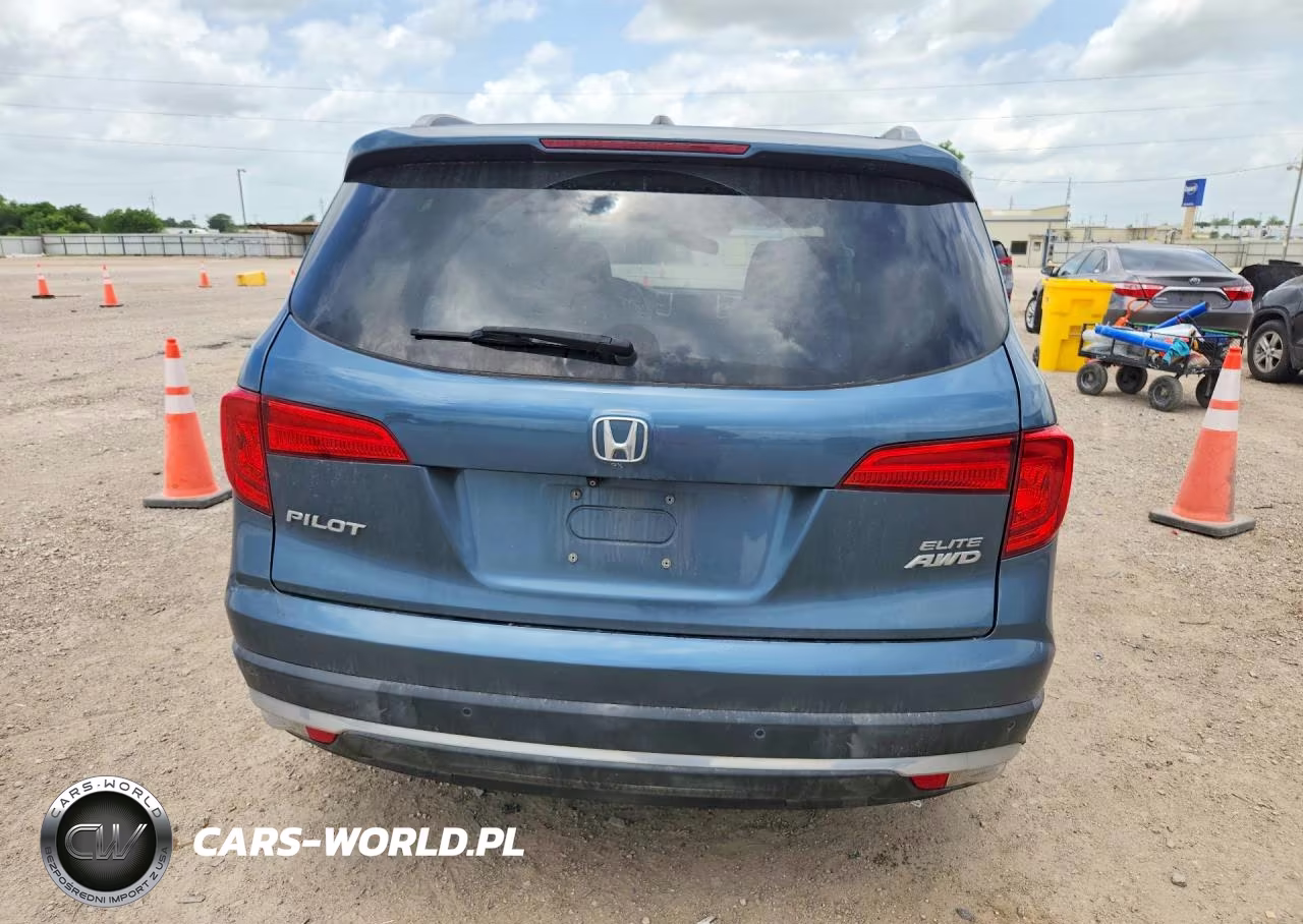 2018 Honda Pilot Elite VIN:5FNYF6H05JB041882 - 6