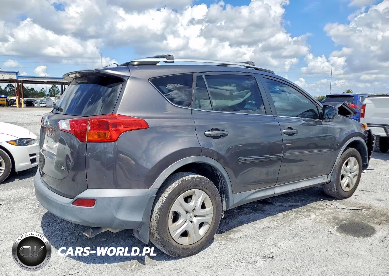 2015 Toyota Rav4 Le VIN:2T3ZFREV1FW227698 - 3