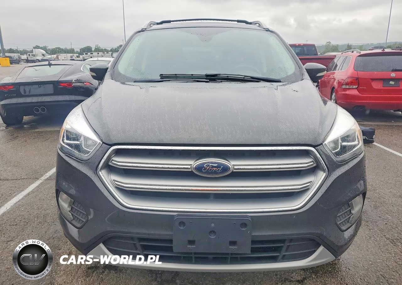 2017 Ford Escape Titanium VIN:1FMCU0J94HUF10317 - 5