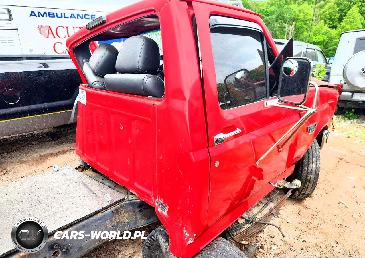 1996 Ford F350 VIN:2FDKF37F0TCA62140 - 10