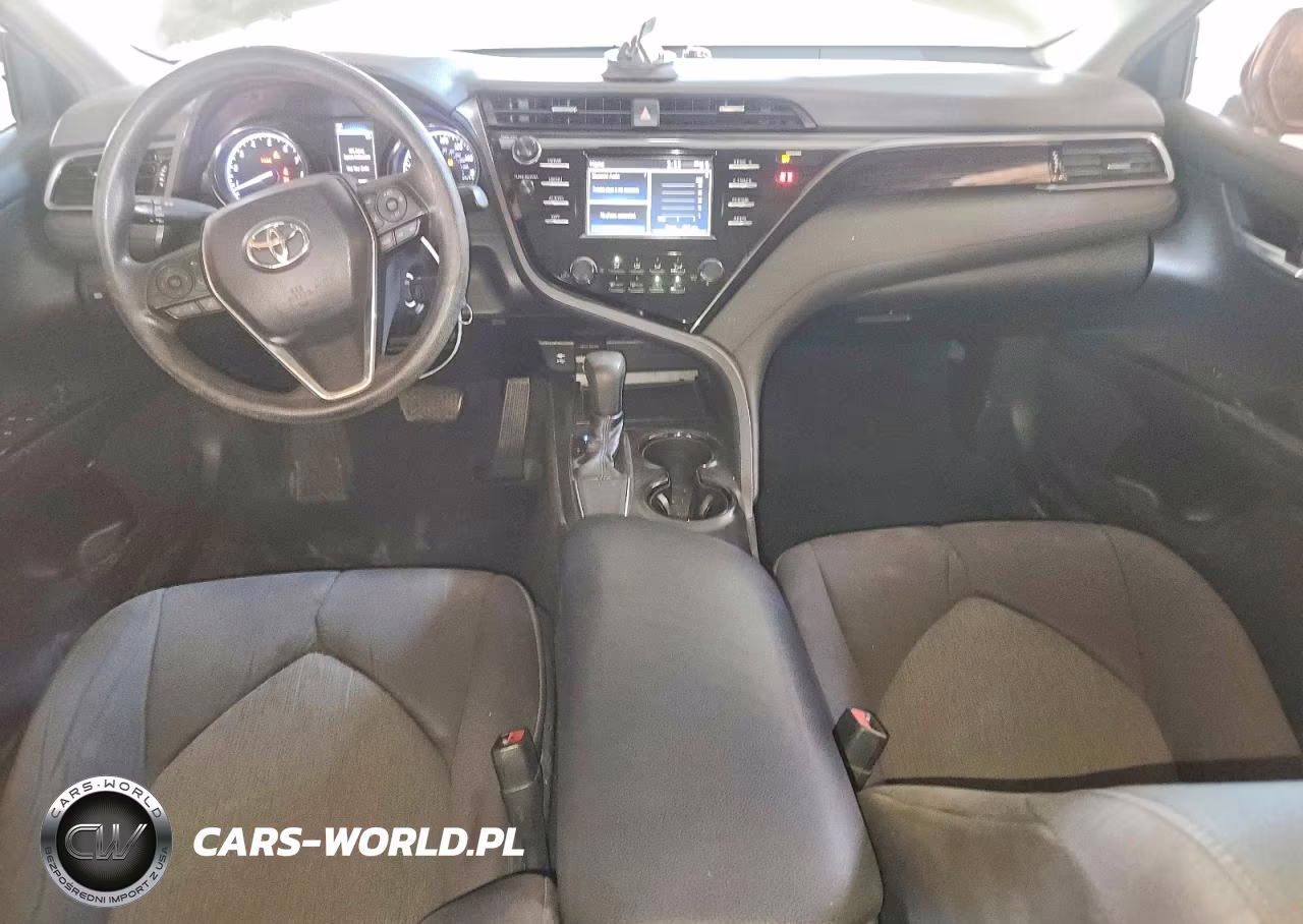 2019 Toyota Camry Le VIN:4T1B11HK3KU770539 - 8