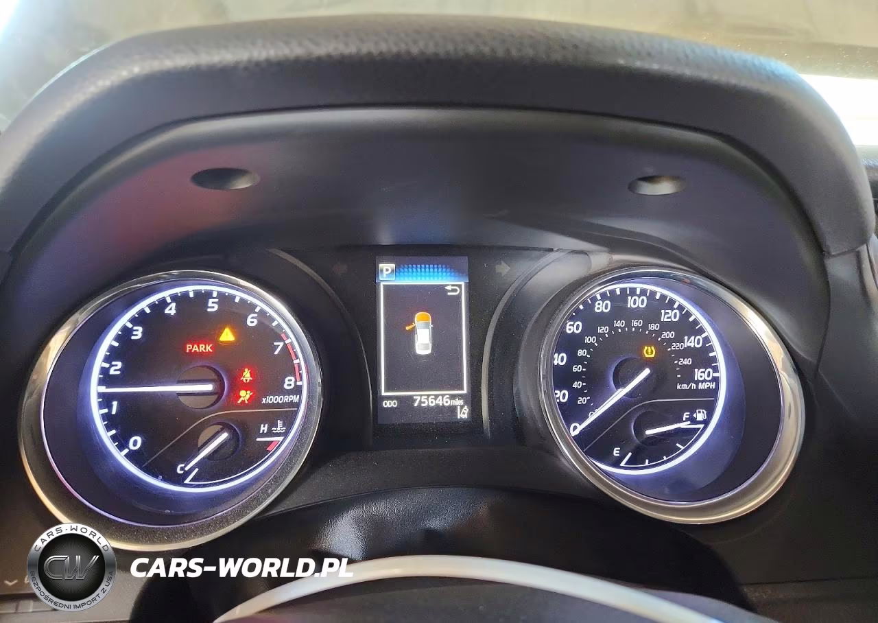 2019 Toyota Camry Le VIN:4T1B11HK3KU770539 - 9