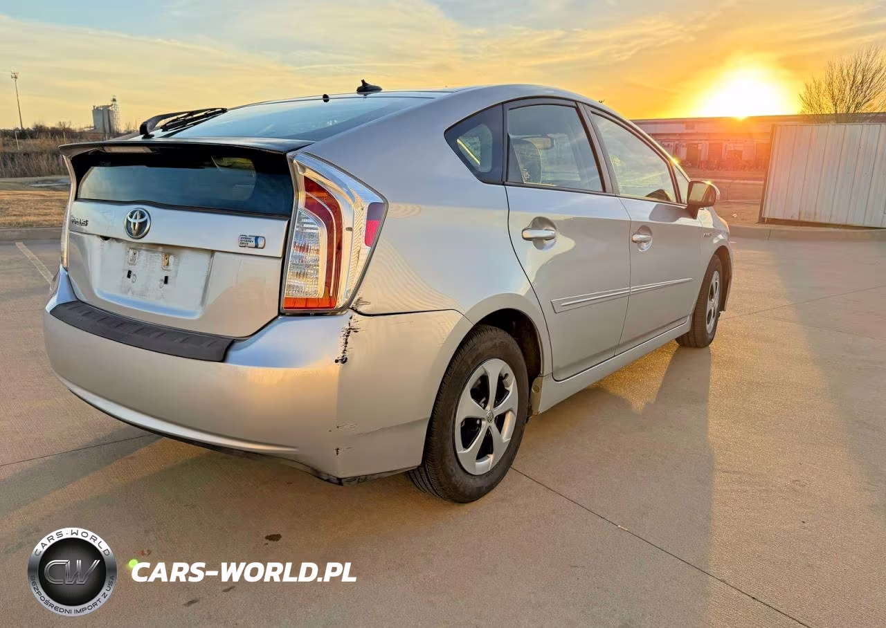 2012 Toyota Prius VIN:JTDKN3DU0C5484347 - 4