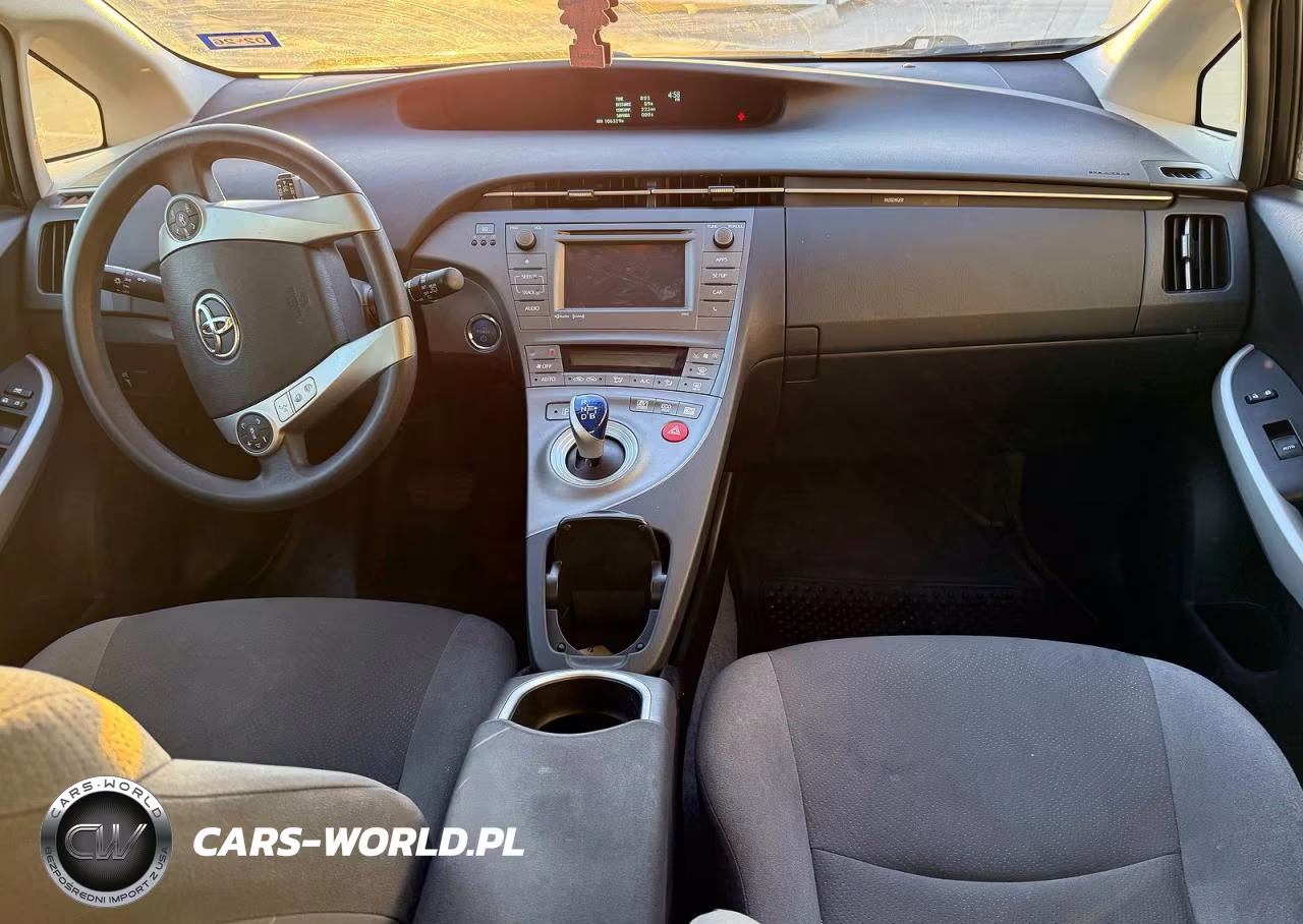 2012 Toyota Prius VIN:JTDKN3DU0C5484347 - 9