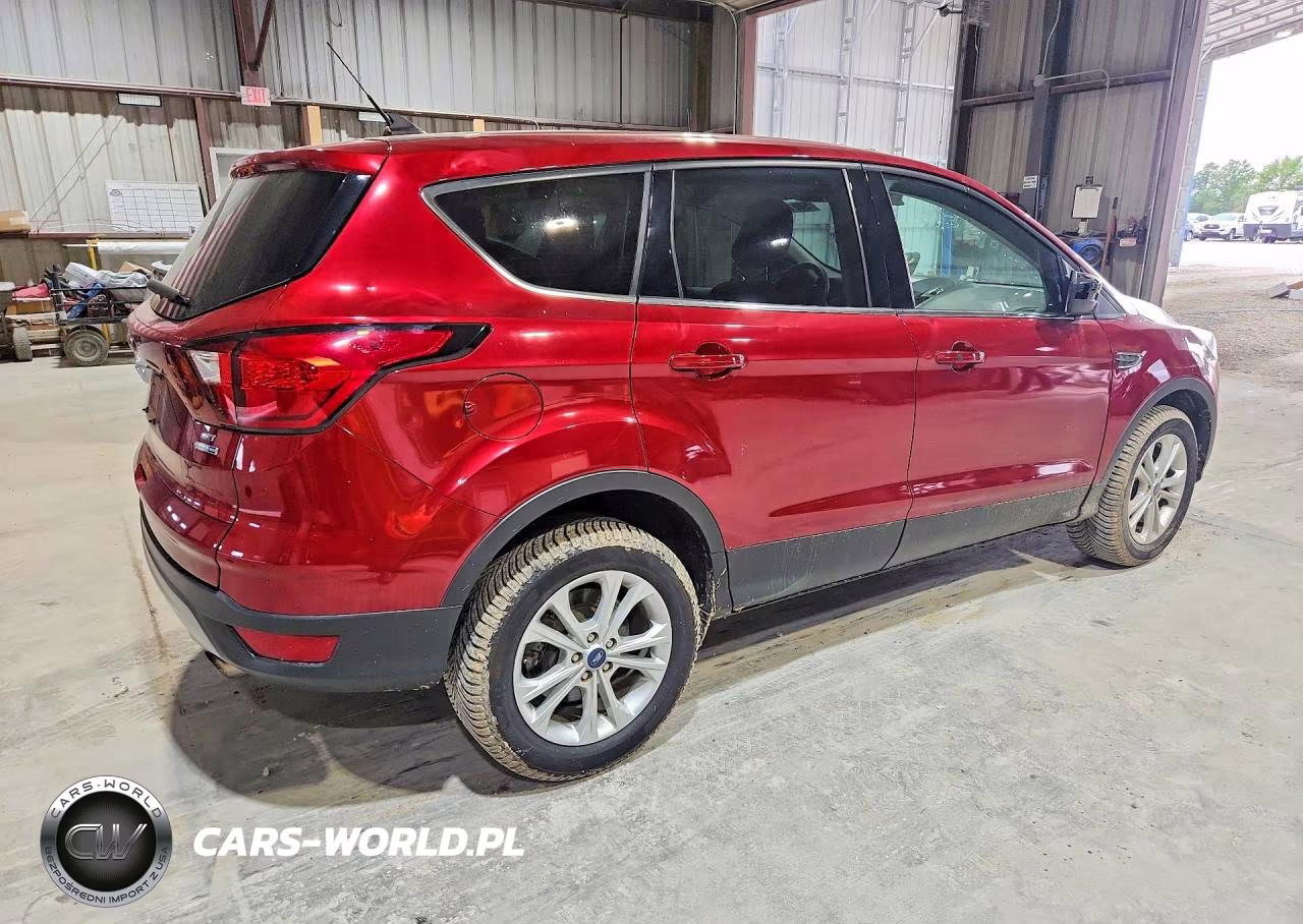 2019 Ford Escape Se VIN:1FMCU9GD0KUB27109 - 3
