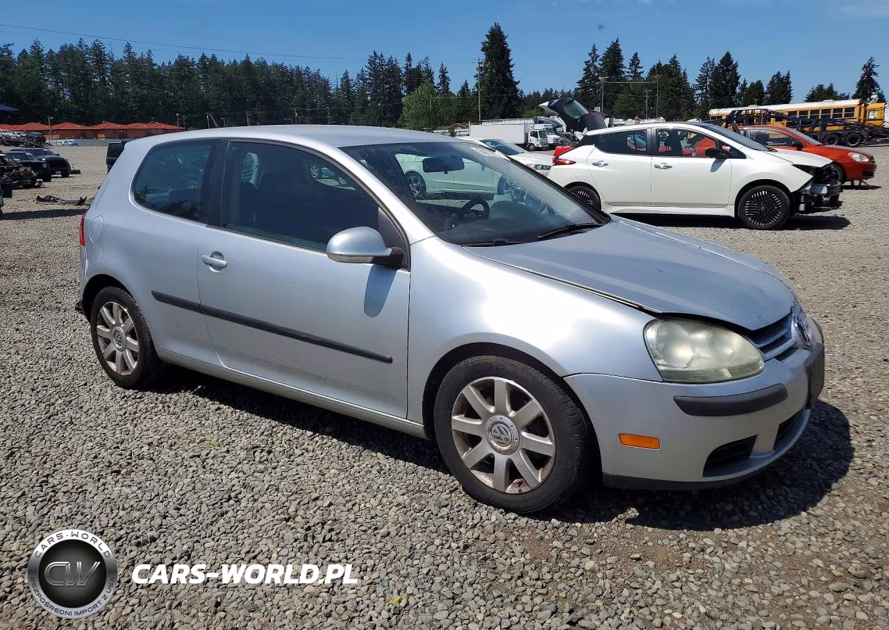 2007 Volkswagen Rabbit VIN:WVWAR71K37W213762 - 4