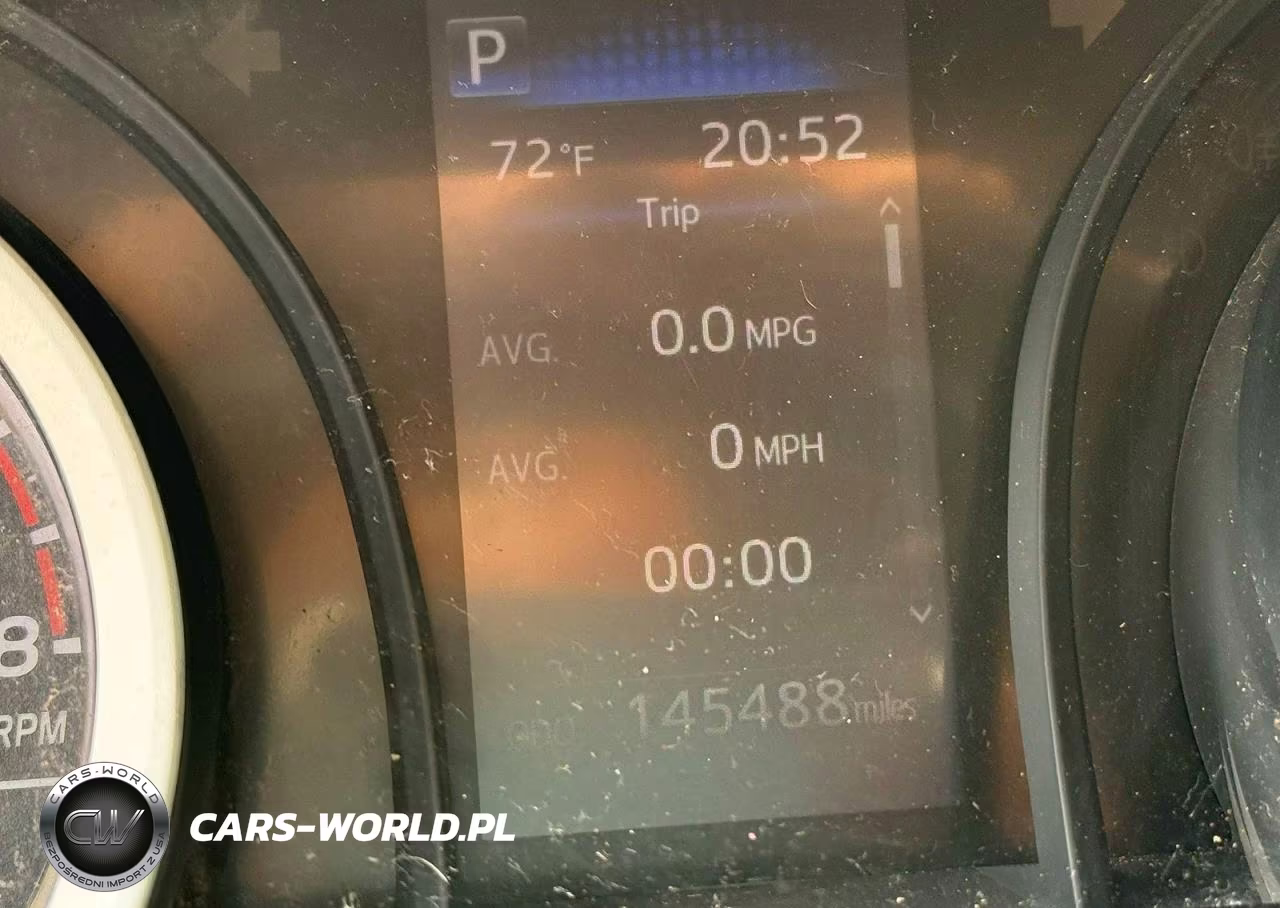 2020 Toyota Camry Le VIN:4T1C11AK8LU941107 - 8