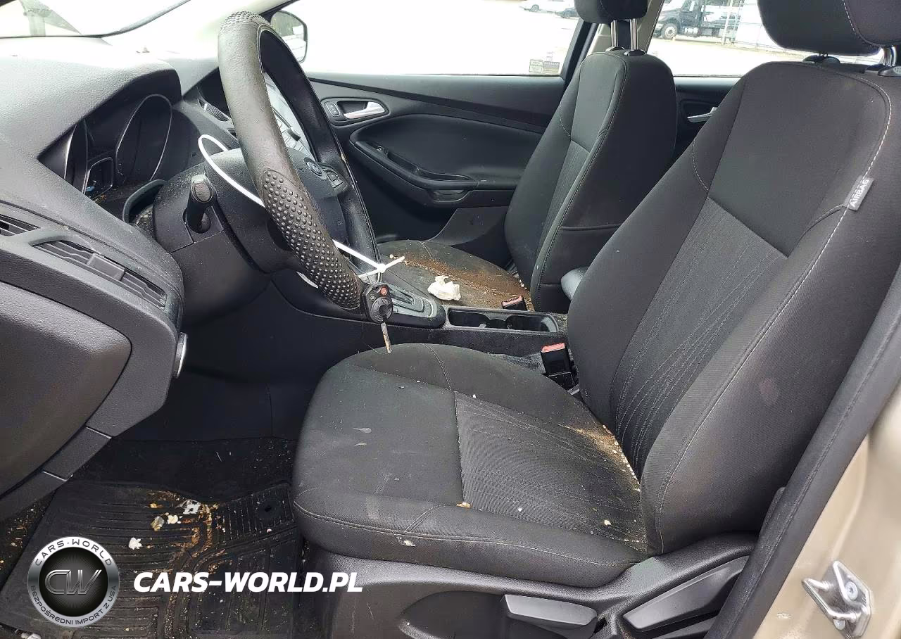 2017 Ford Focus Se VIN:1FADP3K23HL285239 - 7