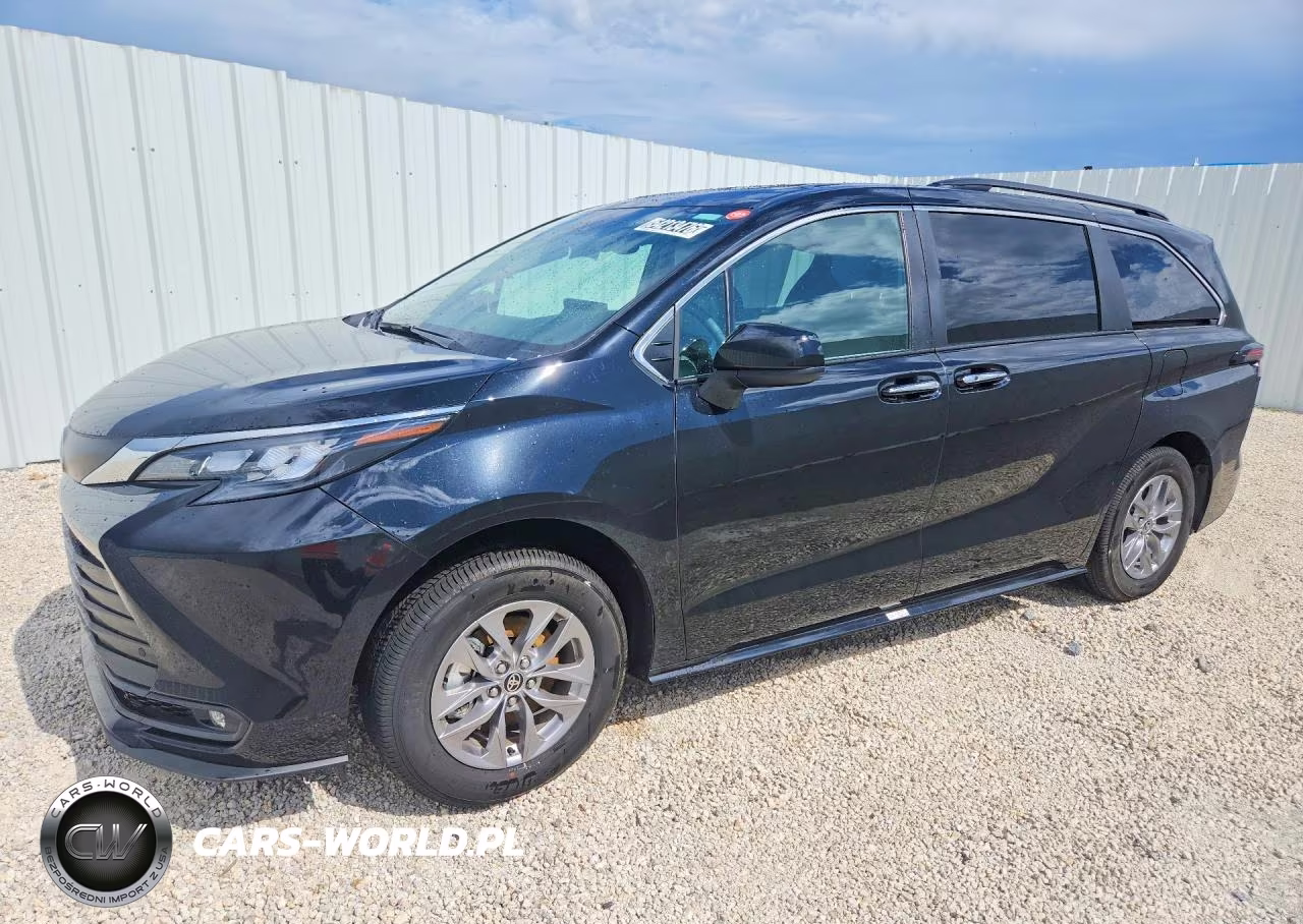 2026 Toyota Sienna Xle 8-Passenger