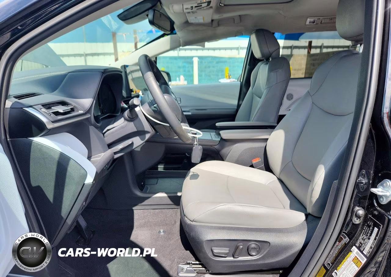 2026 Toyota Sienna Xle 8-Passenger VIN:5TDYRKEC0TS294086 - 7