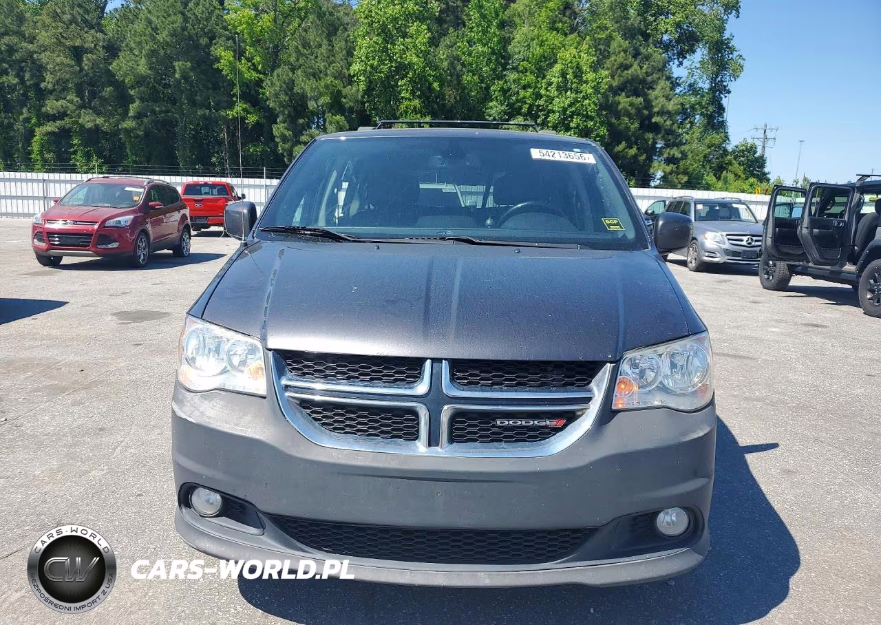 2018 Dodge Grand Caravan Sxt VIN:2C4RDGCG7JR206582 - 5