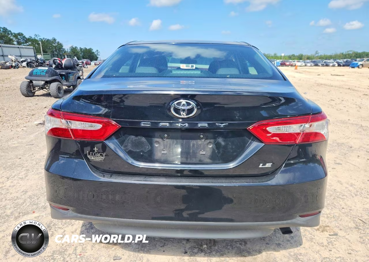 2018 Toyota Camry Le VIN:4T1B11HK5JU633990 - 6