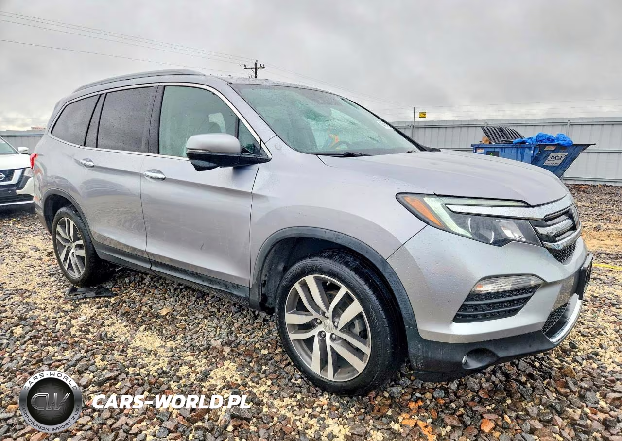 2017 Honda Pilot Touring VIN:5FNYF6H92HB104798 - 4