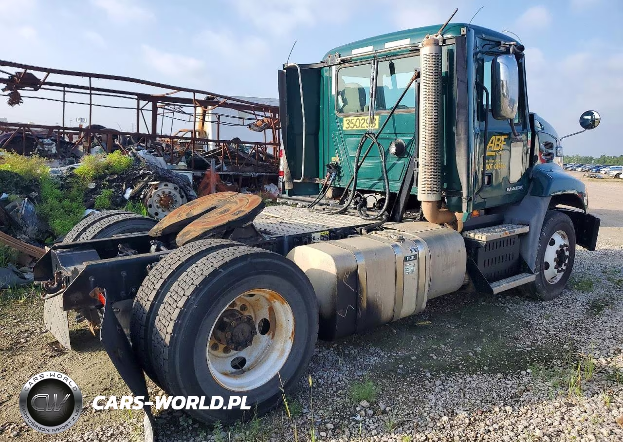 2016 Mack Cxu612 Semi Truck VIN:1M1AW01X1GM008528 - 4