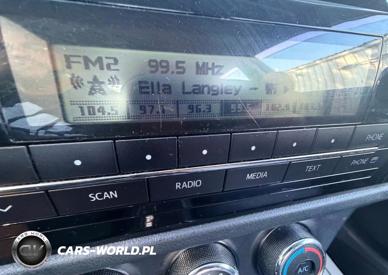 2015 Toyota Corolla L VIN:5YFBURHE9FP353546 - 12
