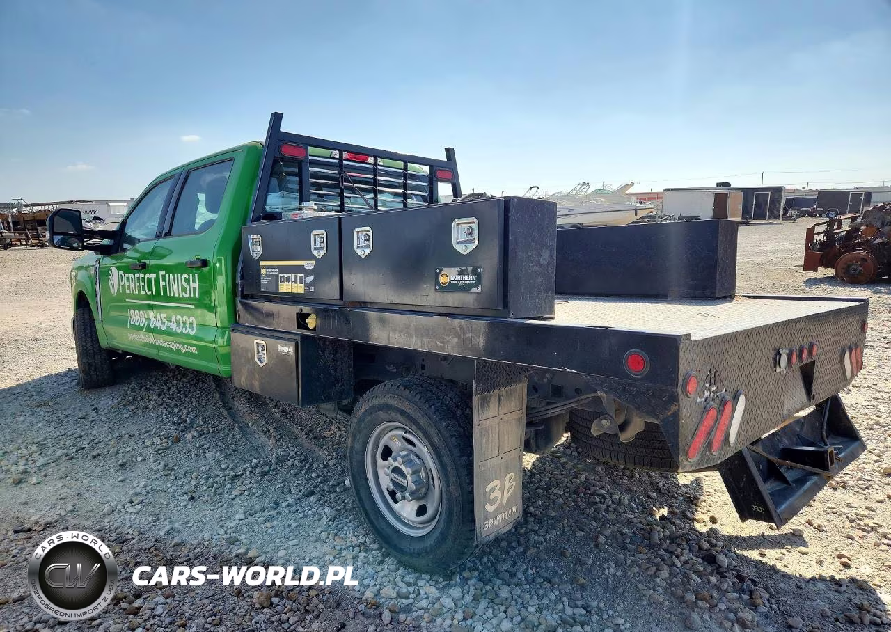 2024 Ford F350 Super Duty Flatbed Truck VIN:1FT8W3BAXREE60517 - 2