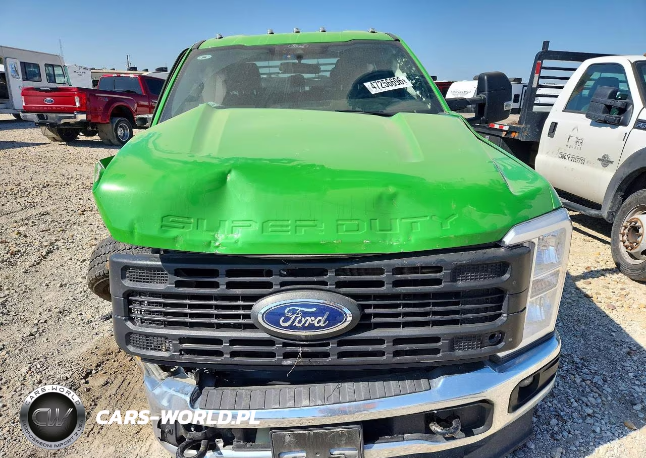 2024 Ford F350 Super Duty Flatbed Truck VIN:1FT8W3BAXREE60517 - 5