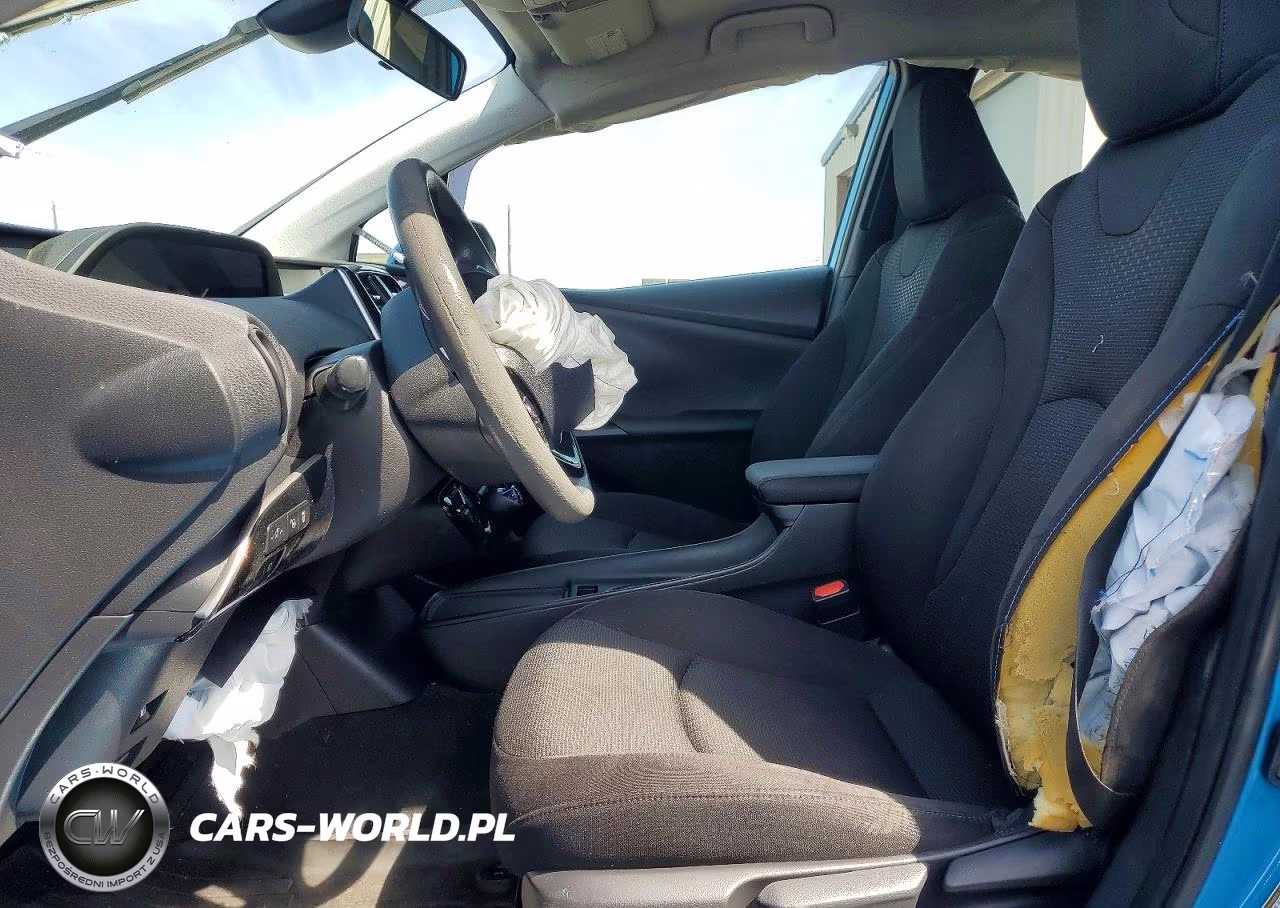 2020 Toyota Prius Le Awd-E VIN:JTDL9RFU6L3020533 - 7