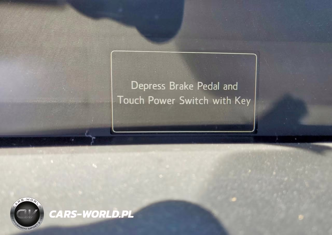 2020 Toyota Prius Le Awd-E VIN:JTDL9RFU6L3020533 - 9
