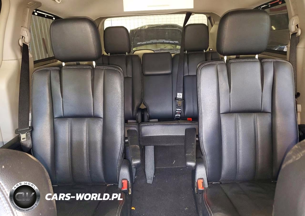 2012 Chrysler Town & Country Touring L VIN:2C4RC1CG2CR383818 - 10
