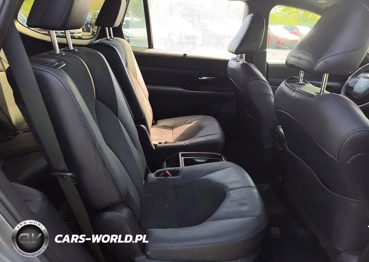 2025 Toyota Grand Highlander Hybrid Max Platinum VIN:5TDADAB52SS014957 - 11