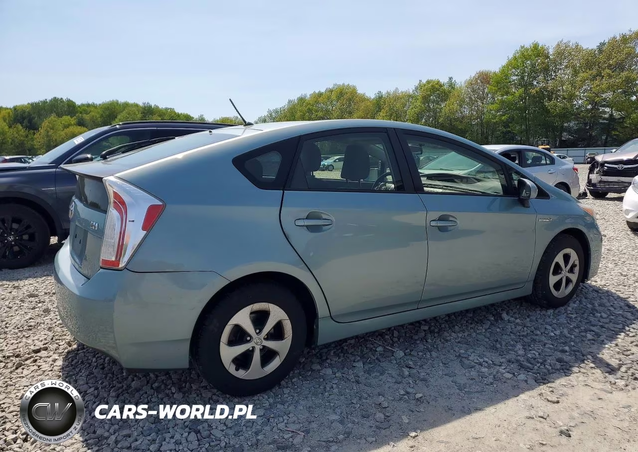 2012 Toyota Prius Two VIN:JTDKN3DU7C5472311 - 3