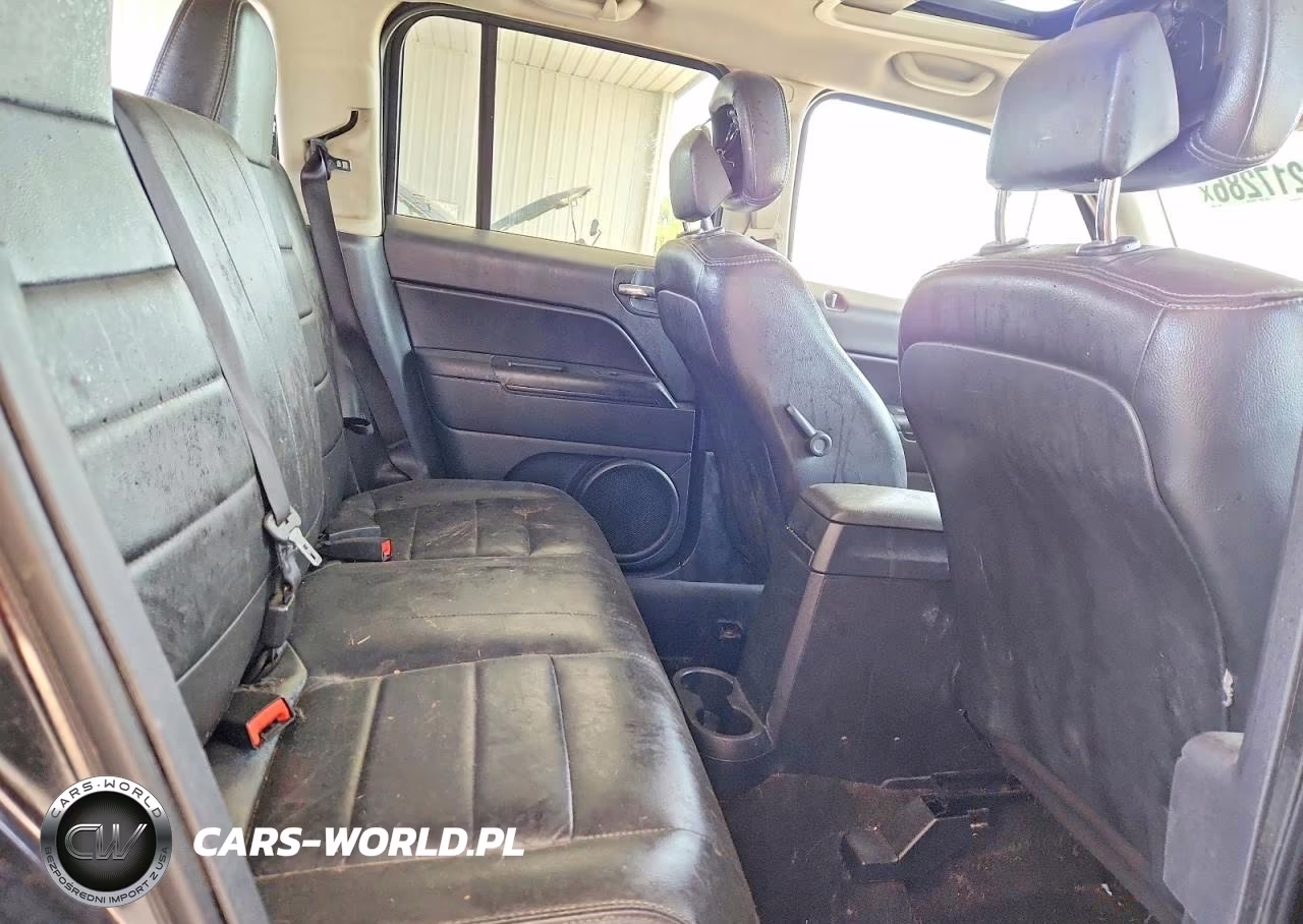 2015 Jeep Patriot Latitude VIN:1C4NJPFA2FD179302 - 11