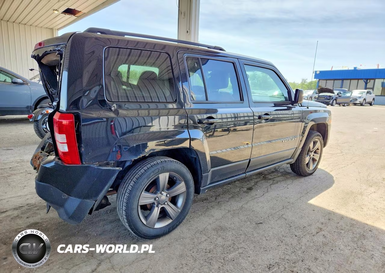 2015 Jeep Patriot Latitude VIN:1C4NJPFA2FD179302 - 3