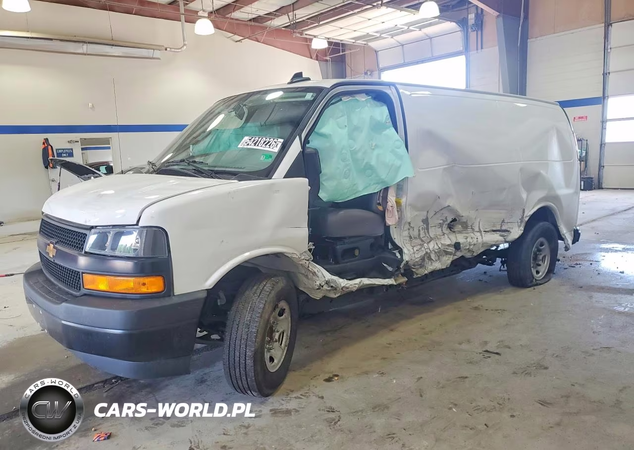 2024 Chevrolet Express G2500