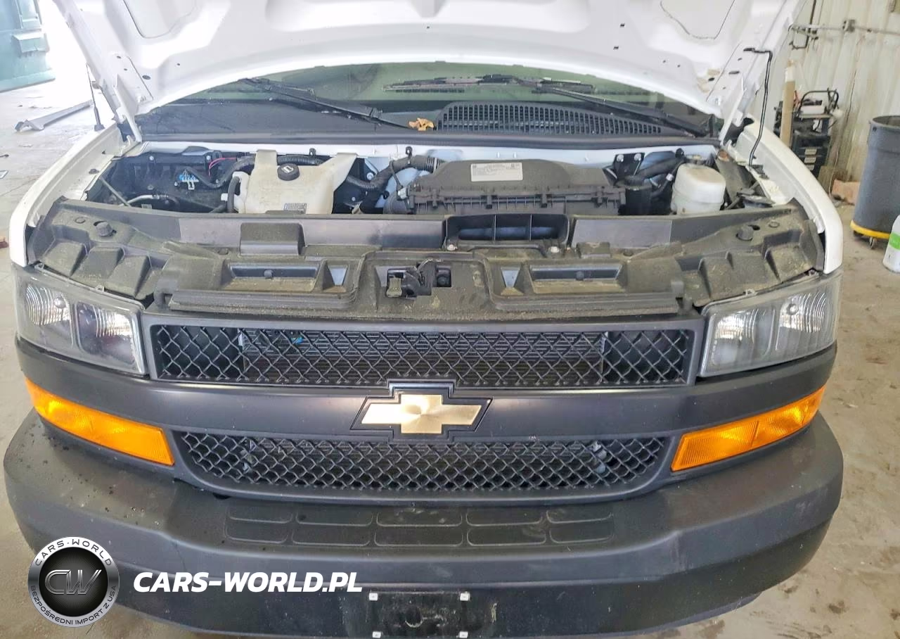 2024 Chevrolet Express G2500 VIN:1GCWGAFP2R1281130 - 12