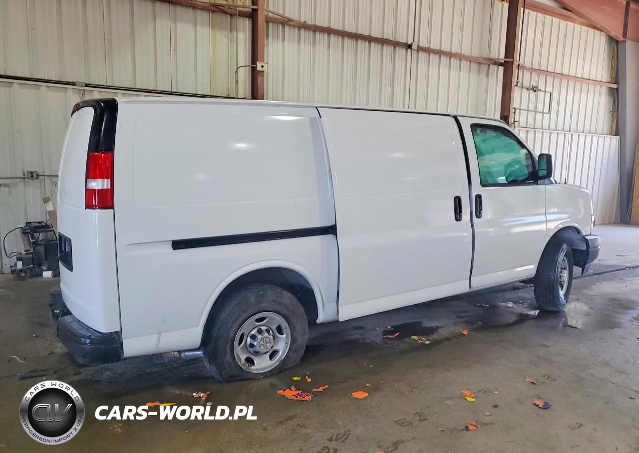 2024 Chevrolet Express G2500 VIN:1GCWGAFP2R1281130 - 3