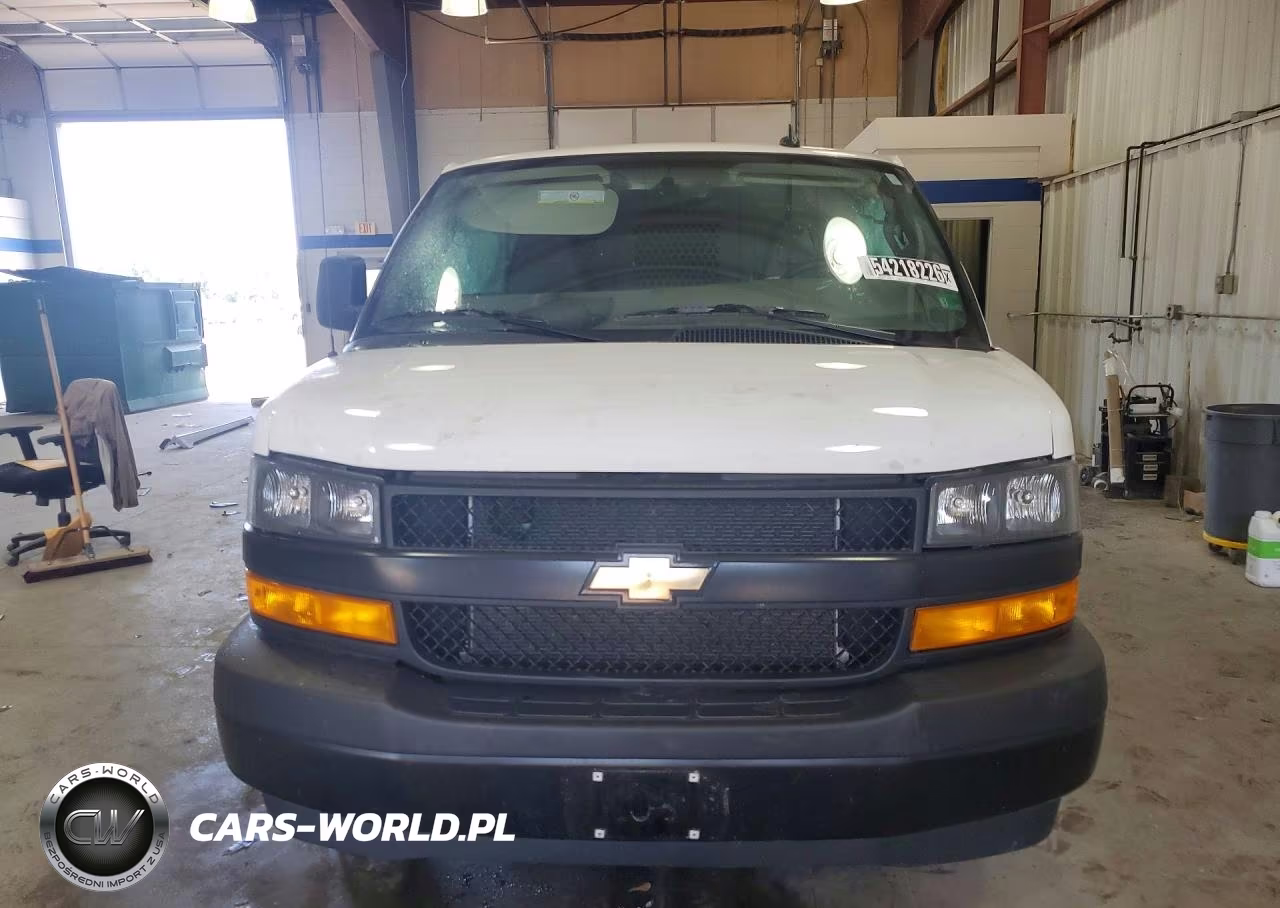 2024 Chevrolet Express G2500 VIN:1GCWGAFP2R1281130 - 5