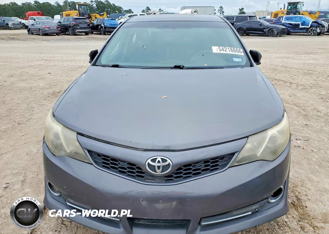 2014 Toyota Camry Se VIN:4T1BF1FK3EU322908 - 5